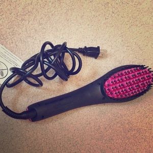 Simply brush straightener